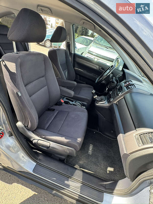Позашляховик / Кросовер Honda CR-V 2008 в Сумах фото 28 Позашляховик / Кросовер Honda CR-V 2008 в Сумах
