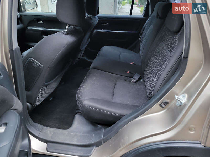 Внедорожник / Кроссовер Honda CR-V 2006 в Костополе