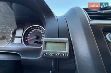 Внедорожник / Кроссовер Honda CR-V 2011 в 