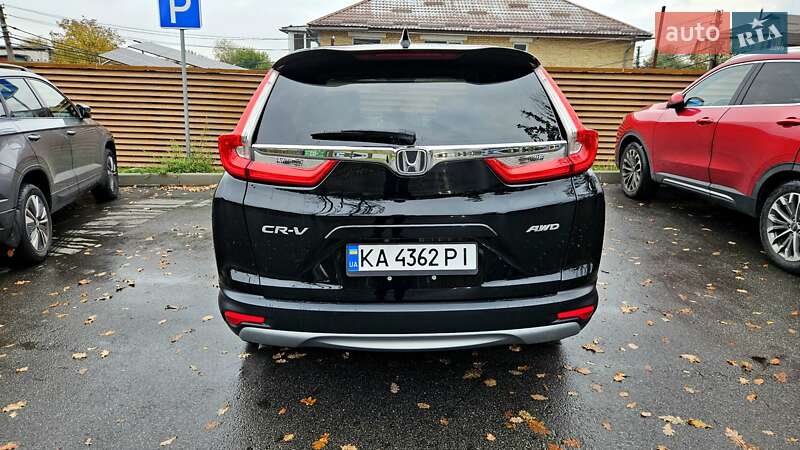 Внедорожник / Кроссовер Honda CR-V 2019 в Киеве