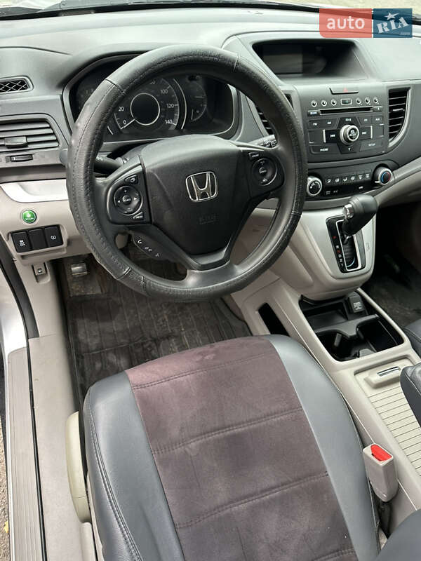 Внедорожник / Кроссовер Honda CR-V 2014 в Полтаве