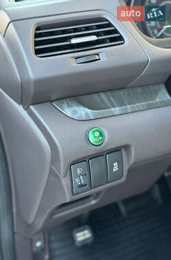 Внедорожник / Кроссовер Honda CR-V 2013 в 
