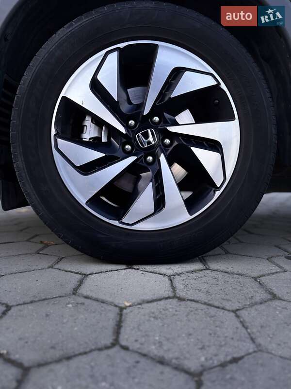 Внедорожник / Кроссовер Honda CR-V 2015 в Ивано-Франковске фото 17 Внедорожник / Кроссовер Honda CR-V 2015 в Ивано-Франковске
