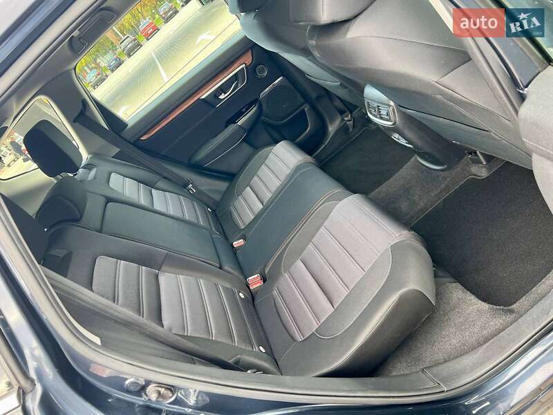 Внедорожник / Кроссовер Honda CR-V 2019 в Одессе