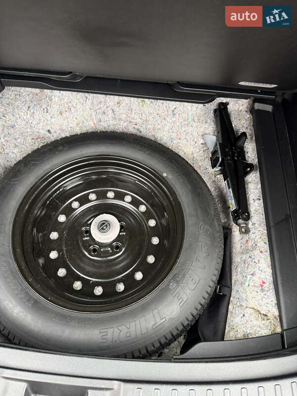 Внедорожник / Кроссовер Honda CR-V 2023 в Киеве