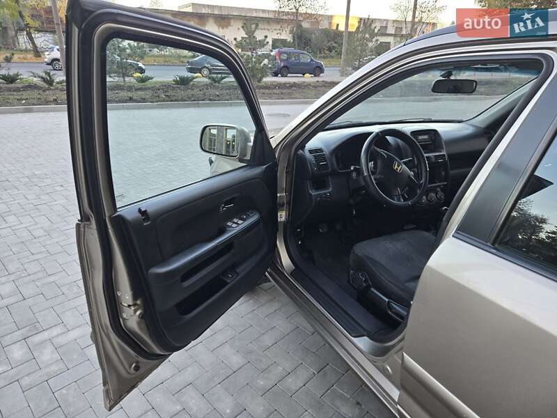 Внедорожник / Кроссовер Honda CR-V 2005 в Одессе