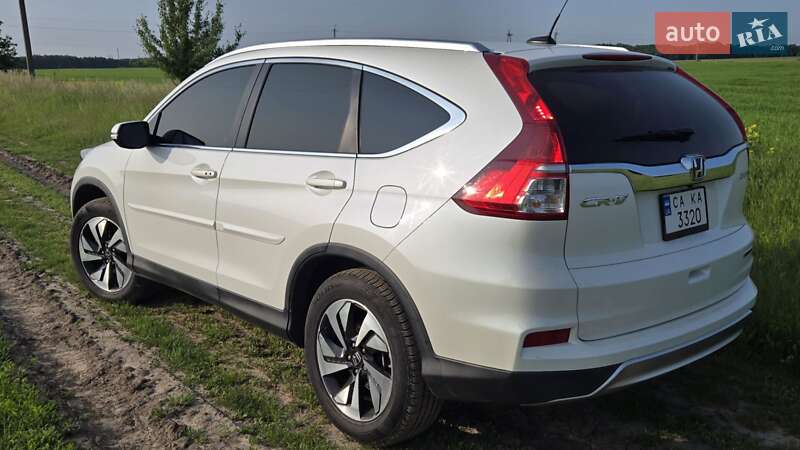 Позашляховик / Кросовер Honda CR-V 2015 в Києві