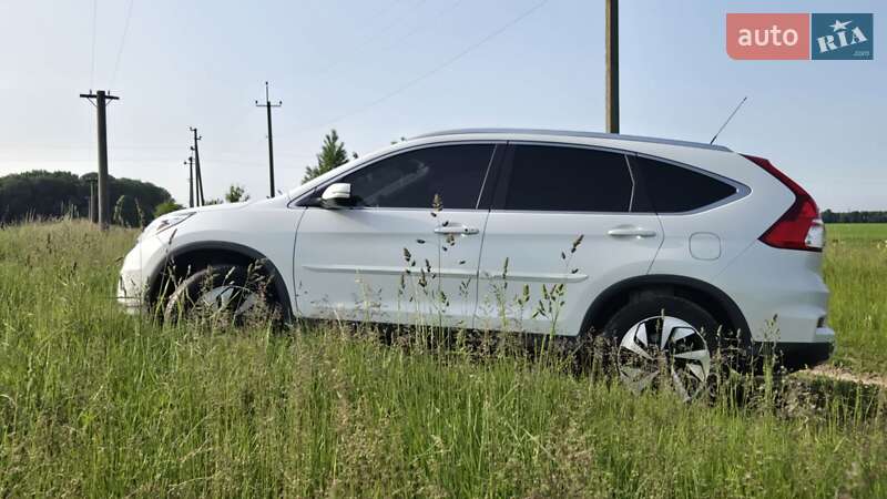 Позашляховик / Кросовер Honda CR-V 2015 в Києві