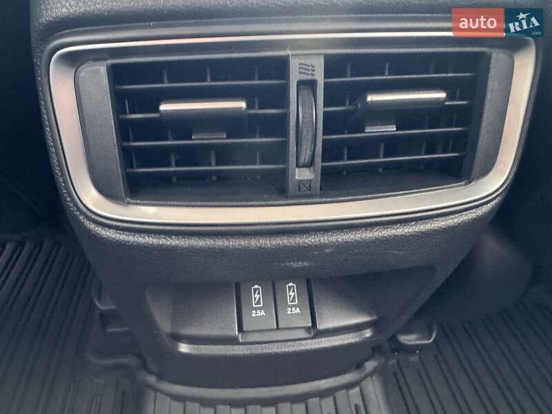 Внедорожник / Кроссовер Honda CR-V 2018 в Киеве фото 44 Внедорожник / Кроссовер Honda CR-V 2018 в Киеве