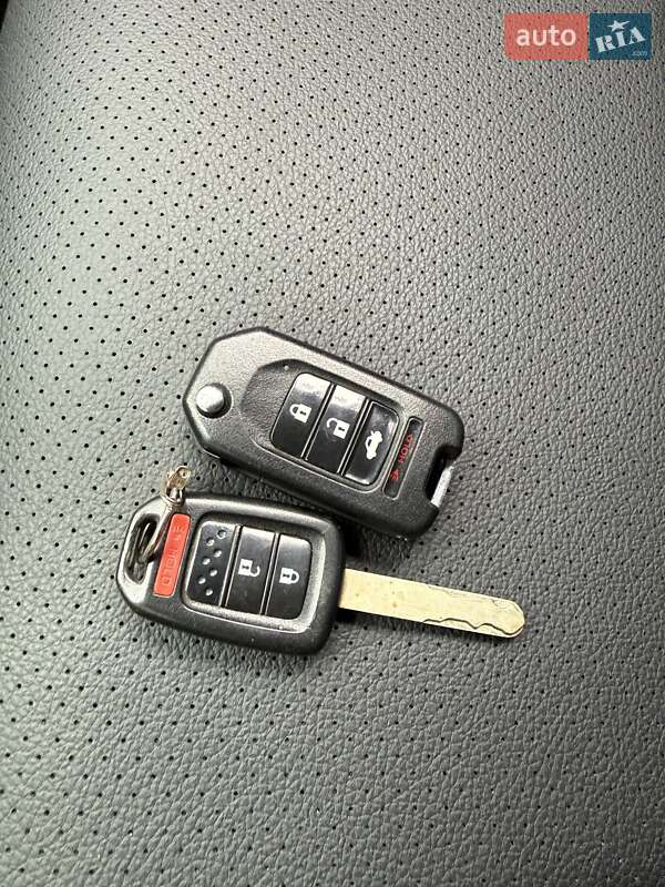 Внедорожник / Кроссовер Honda CR-V 2015 в Киеве фото 44 Внедорожник / Кроссовер Honda CR-V 2015 в Киеве