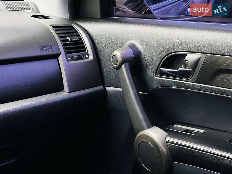 Позашляховик / Кросовер Honda CR-V 2010 в Харкові