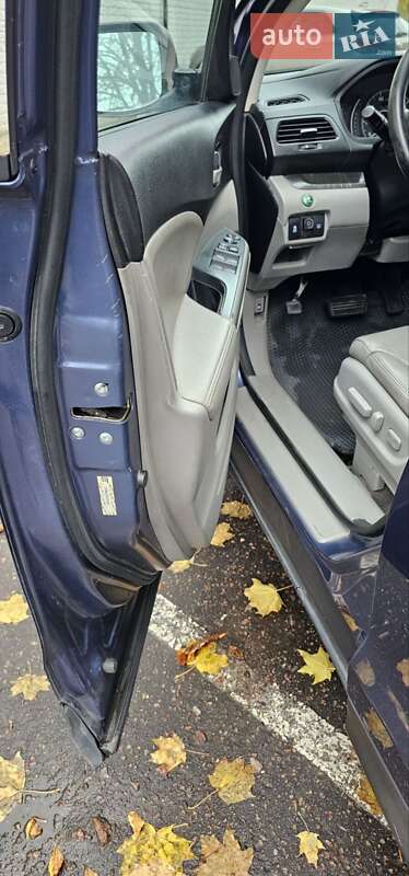 Позашляховик / Кросовер Honda CR-V 2014 в Василькові фото 11 Позашляховик / Кросовер Honda CR-V 2014 в Василькові