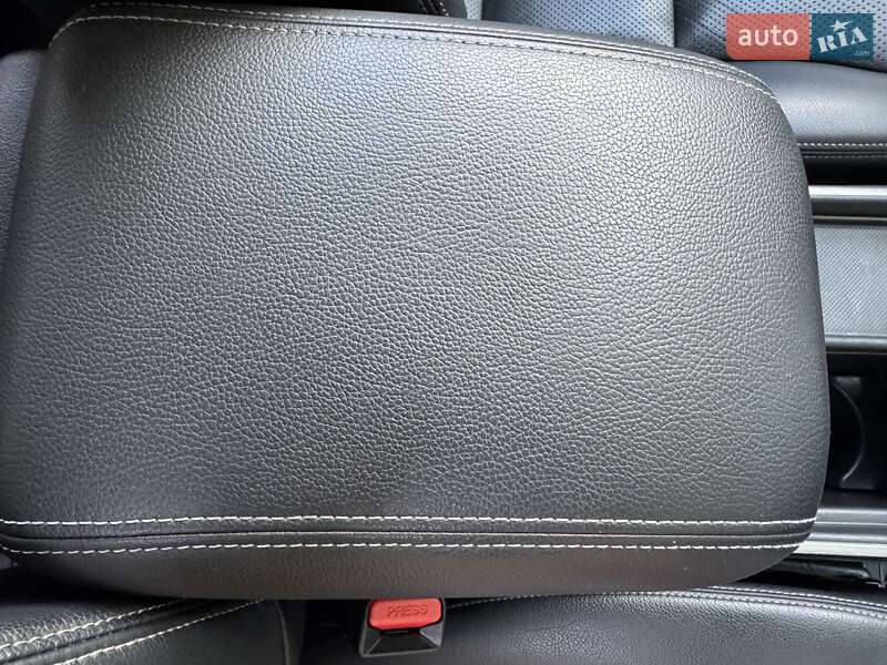 Позашляховик / Кросовер Honda CR-V 2015 в Києві фото 24 Позашляховик / Кросовер Honda CR-V 2015 в Києві