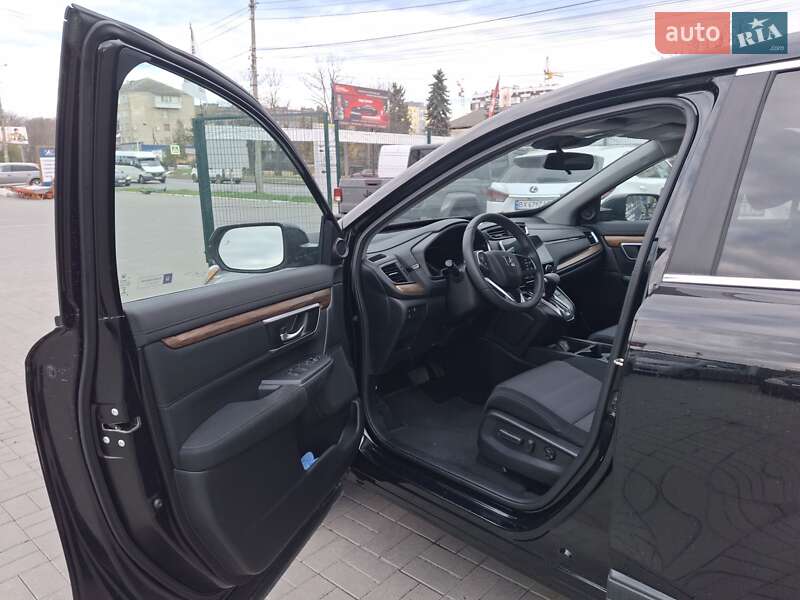 Внедорожник / Кроссовер Honda CR-V 2018 в Хмельницком