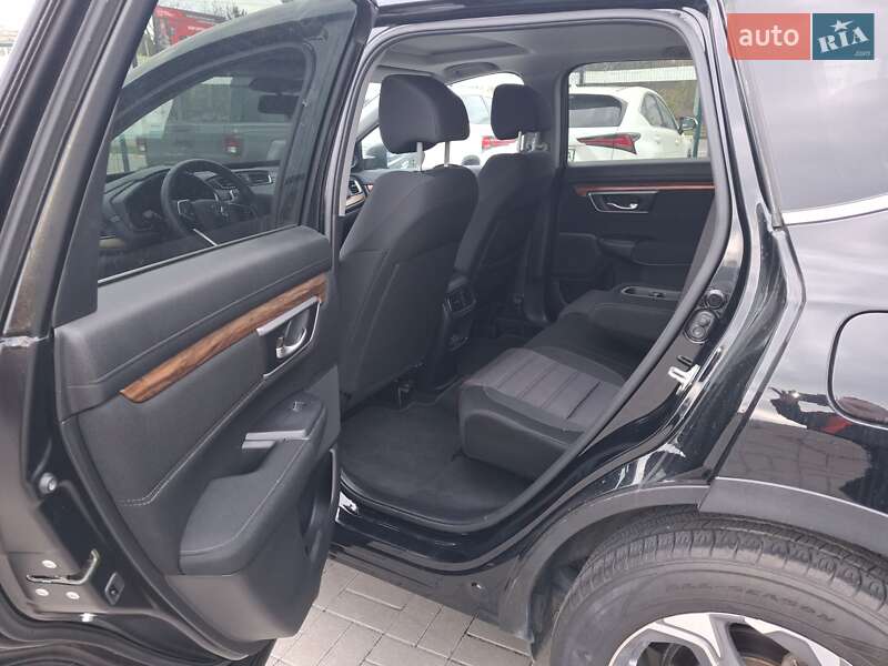 Внедорожник / Кроссовер Honda CR-V 2018 в Хмельницком