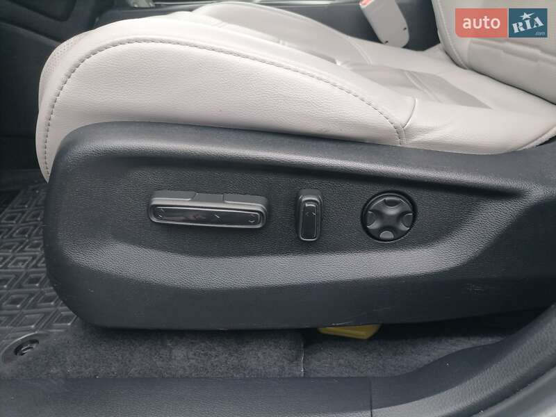 Позашляховик / Кросовер Honda CR-V 2021 в Києві фото 30 Позашляховик / Кросовер Honda CR-V 2021 в Києві