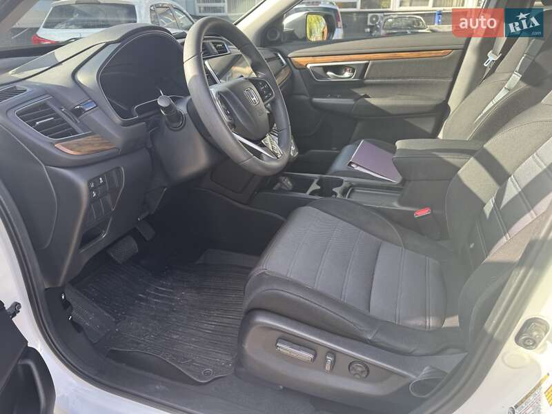 Позашляховик / Кросовер Honda CR-V 2017 в Києві