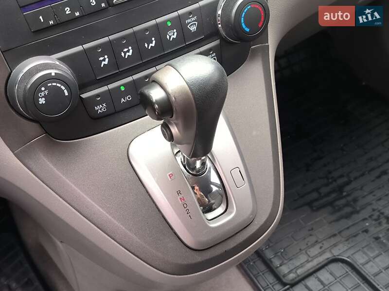 Позашляховик / Кросовер Honda CR-V 2010 в Києві