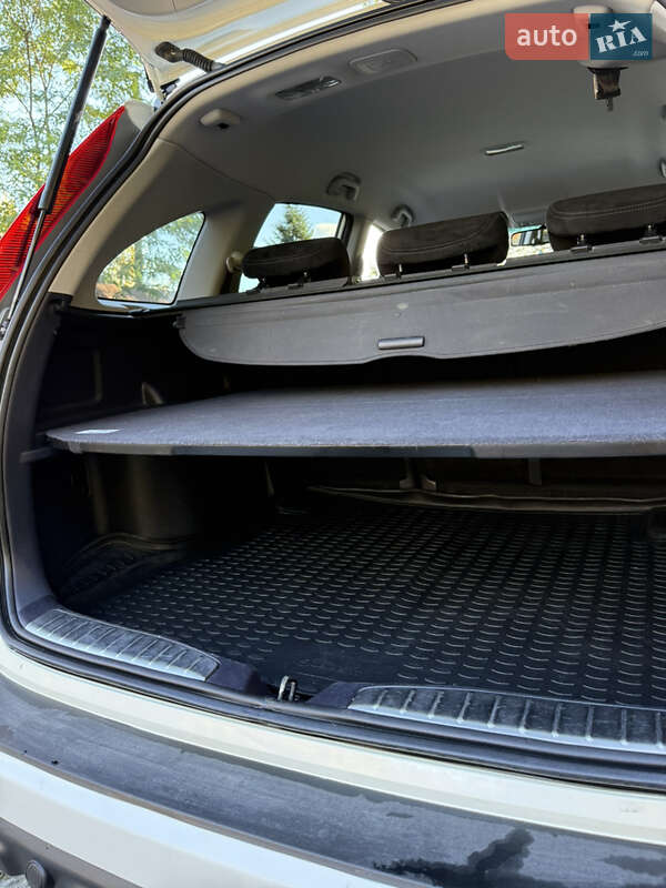 Внедорожник / Кроссовер Honda CR-V 2011 в Черновцах