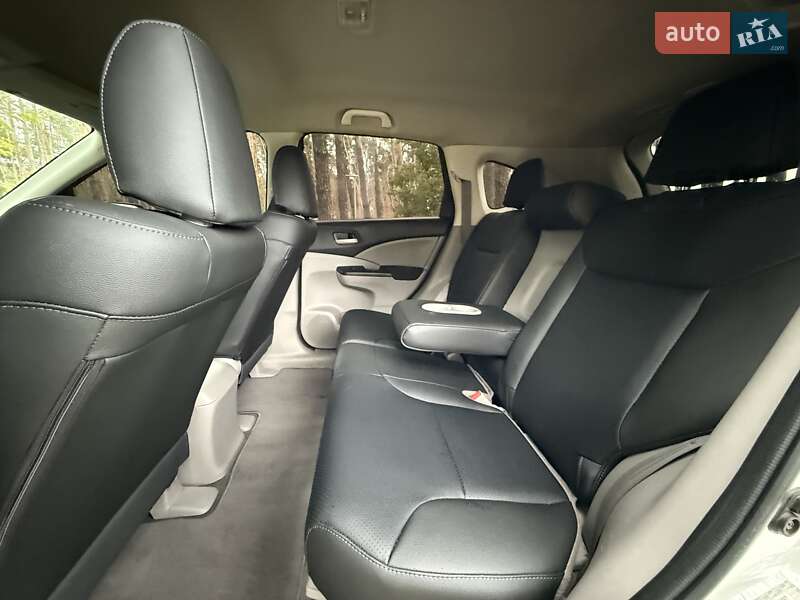 Внедорожник / Кроссовер Honda CR-V 2015 в Киеве