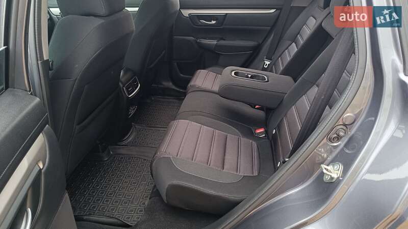 Позашляховик / Кросовер Honda CR-V 2018 в Києві