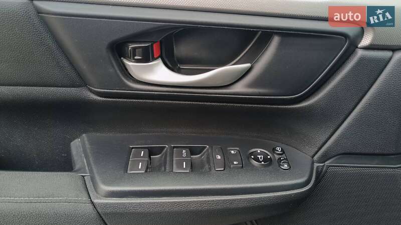 Позашляховик / Кросовер Honda CR-V 2018 в Києві