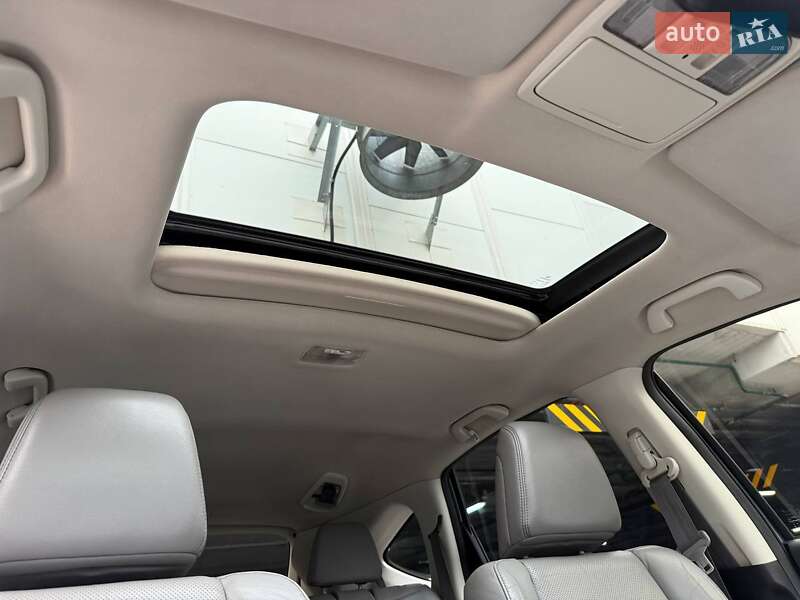 Позашляховик / Кросовер Honda CR-V 2016 в Києві