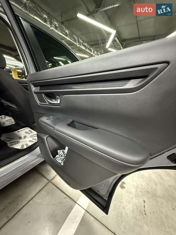 Позашляховик / Кросовер Honda CR-V 2023 в Києві