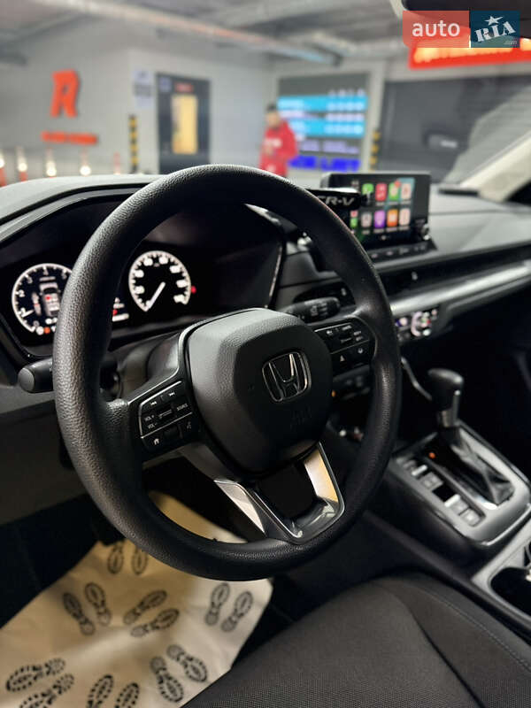 Позашляховик / Кросовер Honda CR-V 2023 в Києві