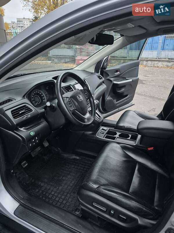 Внедорожник / Кроссовер Honda CR-V 2016 в Киеве