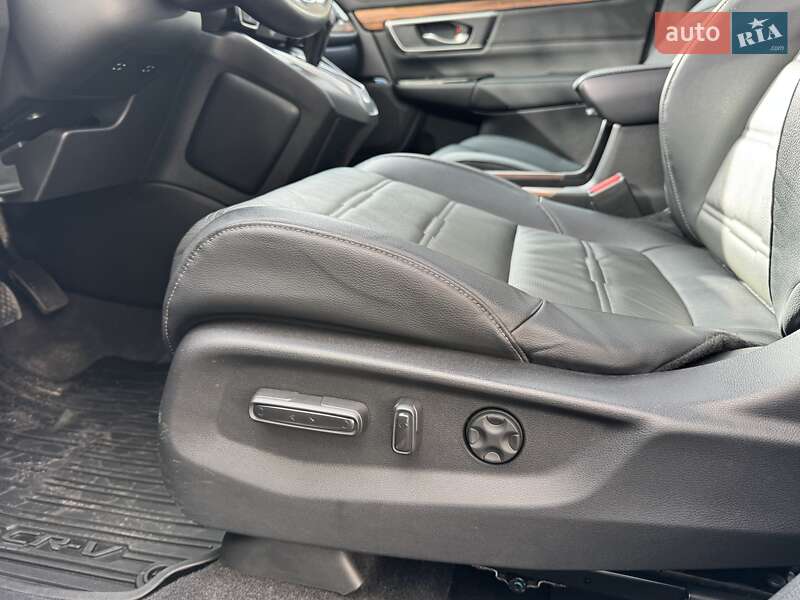 Позашляховик / Кросовер Honda CR-V 2018 в Києві фото 12 Позашляховик / Кросовер Honda CR-V 2018 в Києві
