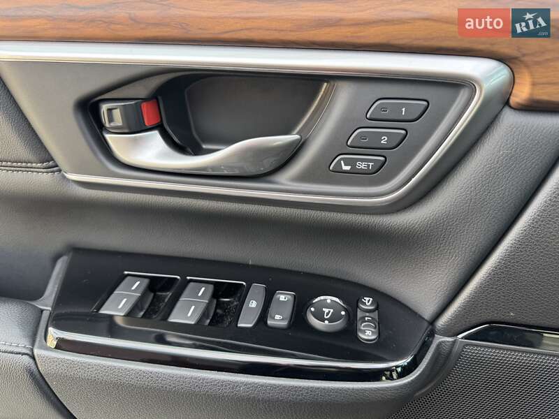 Позашляховик / Кросовер Honda CR-V 2018 в Києві фото 47 Позашляховик / Кросовер Honda CR-V 2018 в Києві