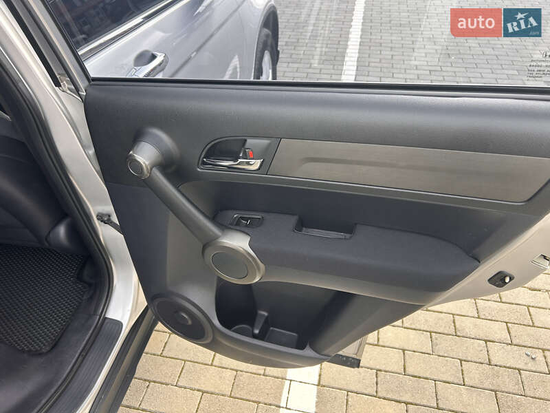 Внедорожник / Кроссовер Honda CR-V 2011 в Калуше фото 11 Внедорожник / Кроссовер Honda CR-V 2011 в Калуше