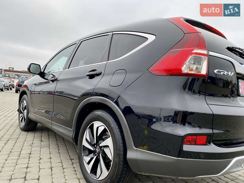 Позашляховик / Кросовер Honda CR-V 2015 в Чернівцях