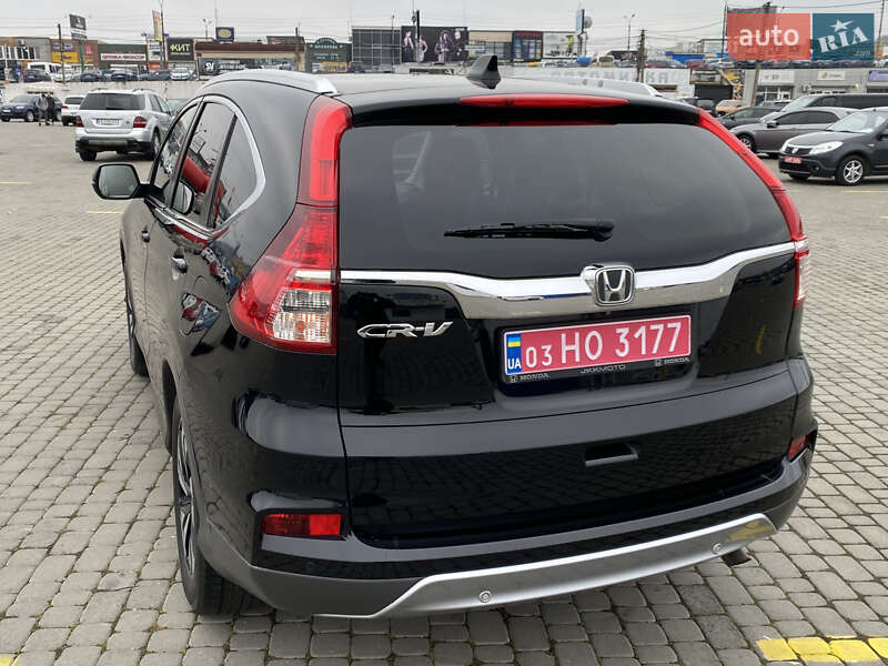 Позашляховик / Кросовер Honda CR-V 2015 в Чернівцях