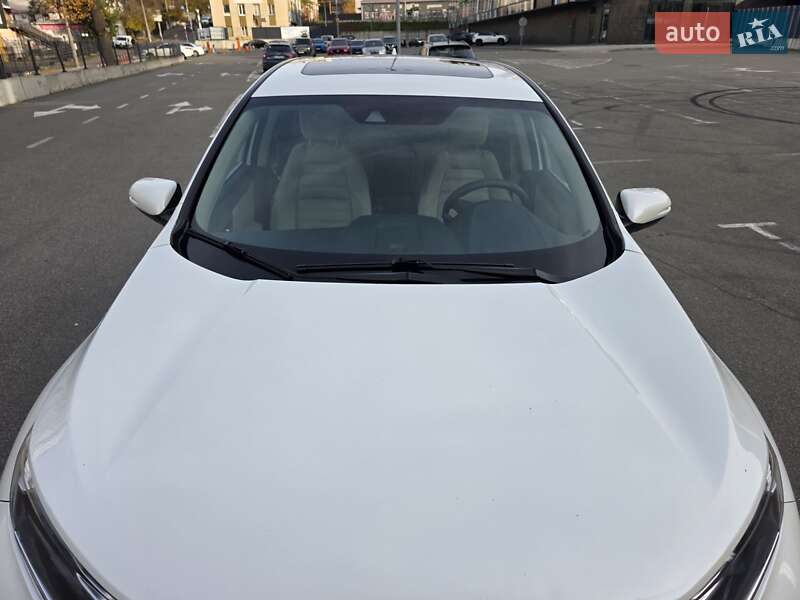 Позашляховик / Кросовер Honda CR-V 2018 в Києві