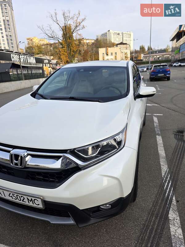 Позашляховик / Кросовер Honda CR-V 2018 в Києві