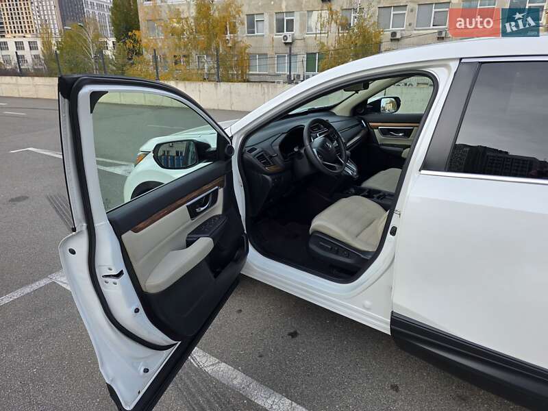 Позашляховик / Кросовер Honda CR-V 2018 в Києві
