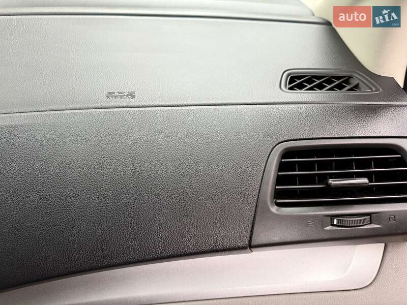 Внедорожник / Кроссовер Honda CR-V 2015 в Киеве