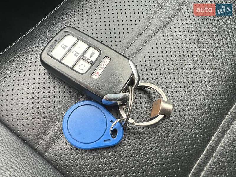 Внедорожник / Кроссовер Honda CR-V 2017 в Полтаве фото 13 Внедорожник / Кроссовер Honda CR-V 2017 в Полтаве