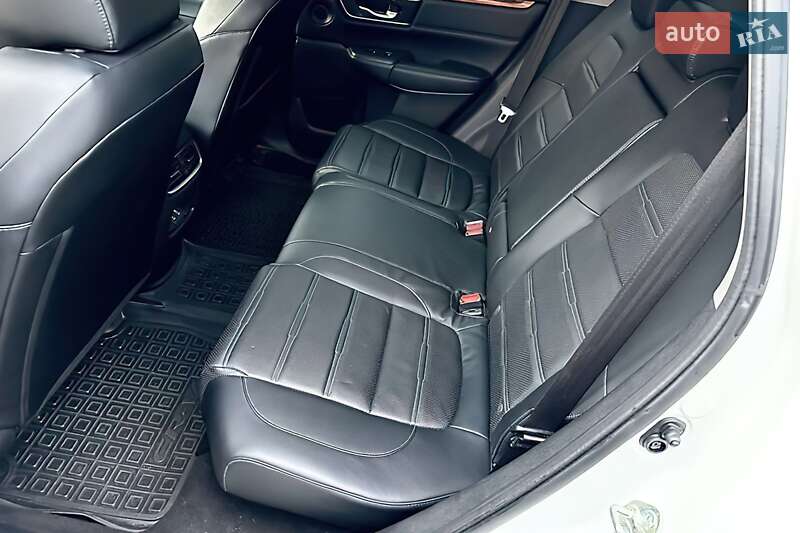 Позашляховик / Кросовер Honda CR-V 2017 в Києві фото 29 Позашляховик / Кросовер Honda CR-V 2017 в Києві