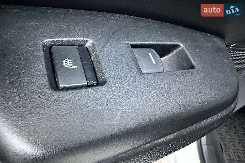 Позашляховик / Кросовер Honda CR-V 2017 в Києві фото 28 Позашляховик / Кросовер Honda CR-V 2017 в Києві