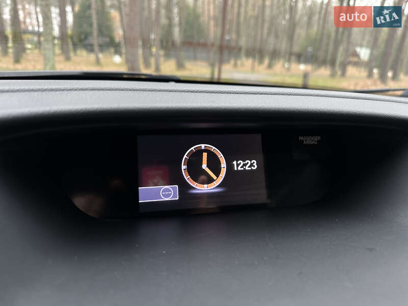 Внедорожник / Кроссовер Honda CR-V 2016 в Луцке