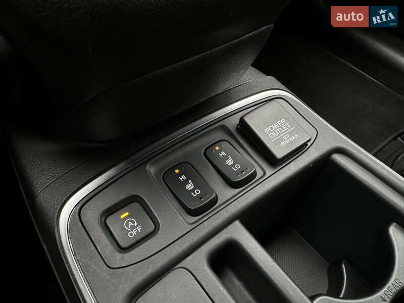 Внедорожник / Кроссовер Honda CR-V 2016 в Луцке