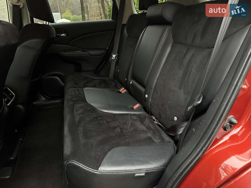 Внедорожник / Кроссовер Honda CR-V 2016 в Луцке