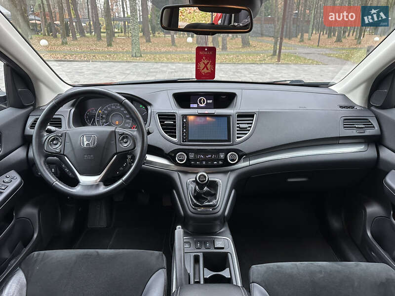 Внедорожник / Кроссовер Honda CR-V 2016 в Луцке