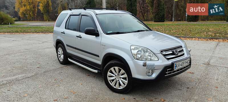 Внедорожник / Кроссовер Honda CR-V 2005 в Каневе