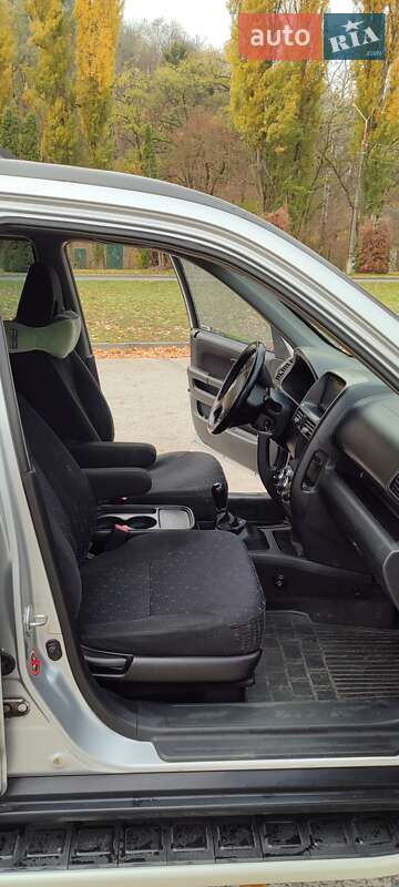 Внедорожник / Кроссовер Honda CR-V 2005 в Каневе