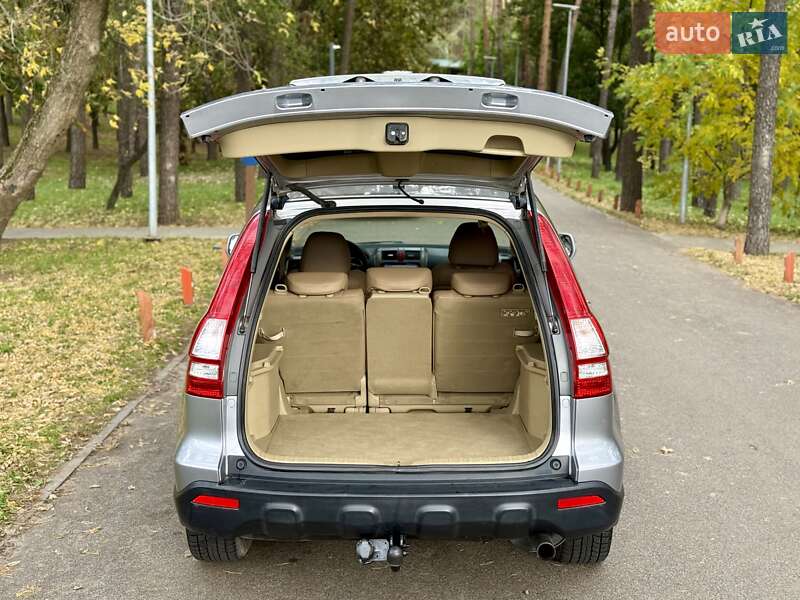 Позашляховик / Кросовер Honda CR-V 2008 в Києві