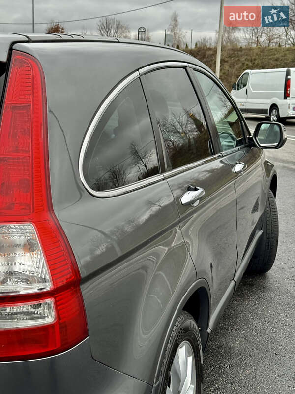 Позашляховик / Кросовер Honda CR-V 2011 в Полтаві